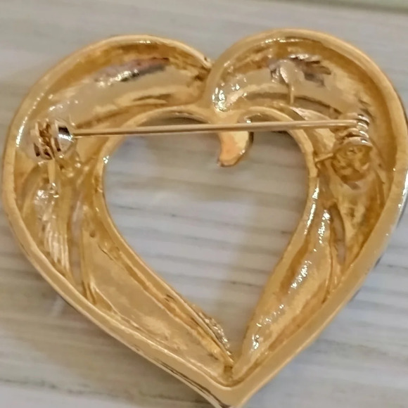Black Enamel and Gold Tone Clear Rhinestones Accents 1 1/2" Heart Brooch Pin - Picture 5 of 6